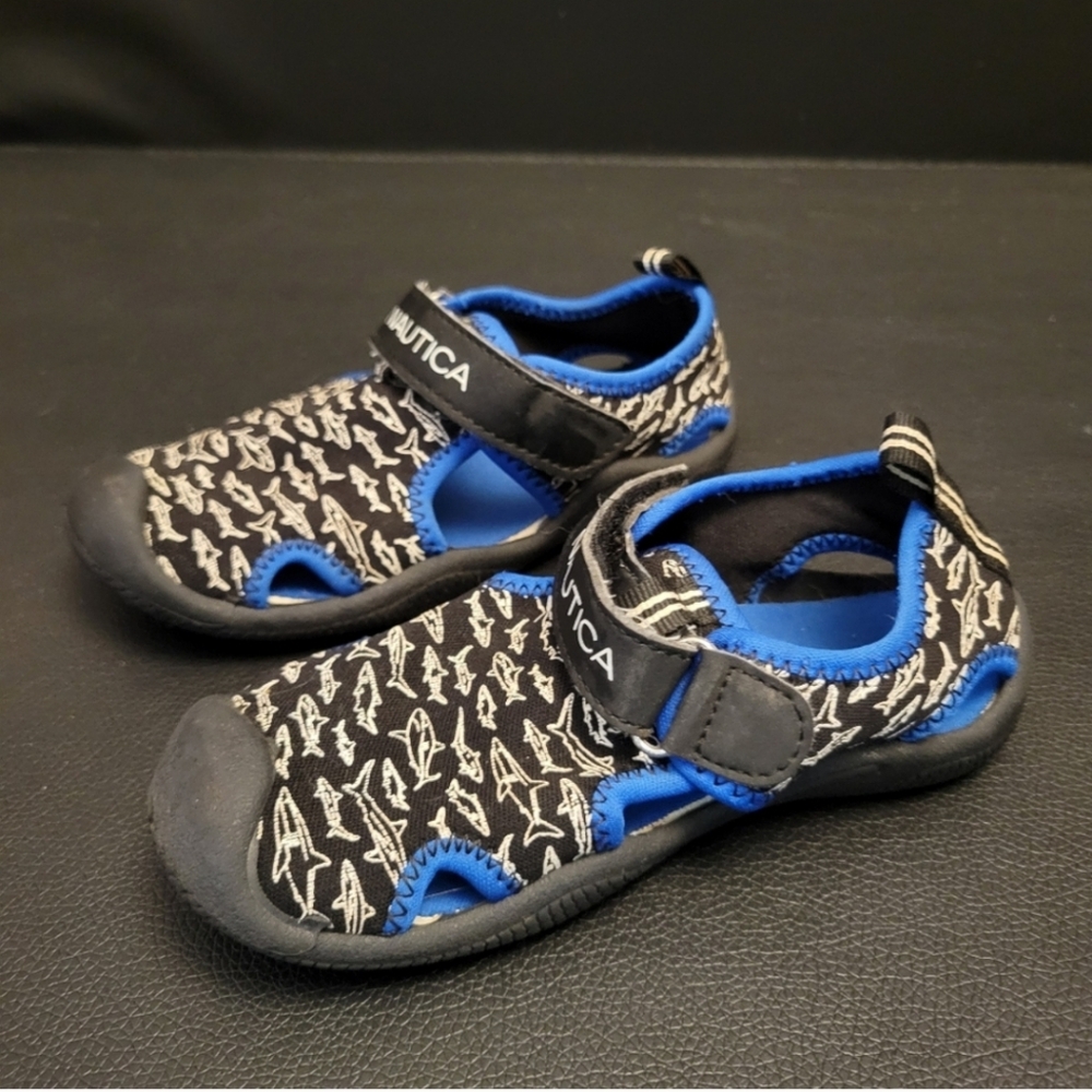 Nautica Unisex Toddler Swim Shoe with Shark Print